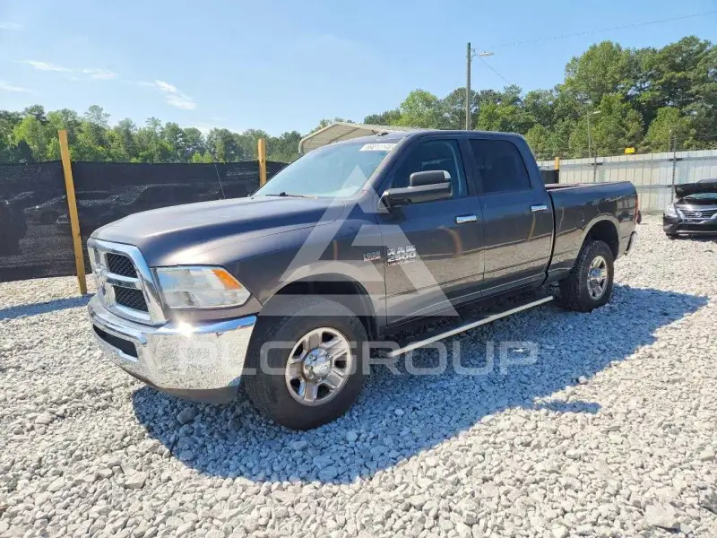 2015 RAM 2500 photo
