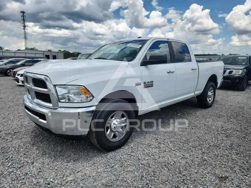 2015 RAM 2500 photo