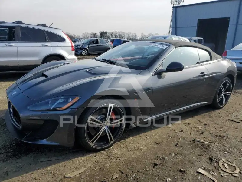 2015 Maserati GRANTURISMO фото