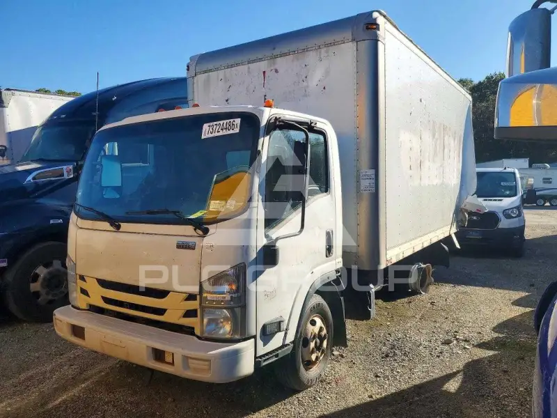 2015 Isuzu NPR photo