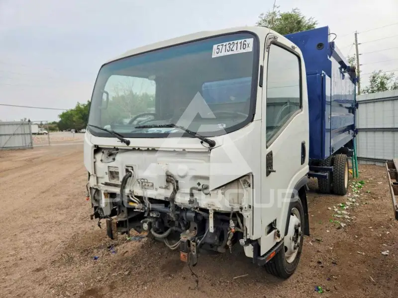 2015 Isuzu NPR photo