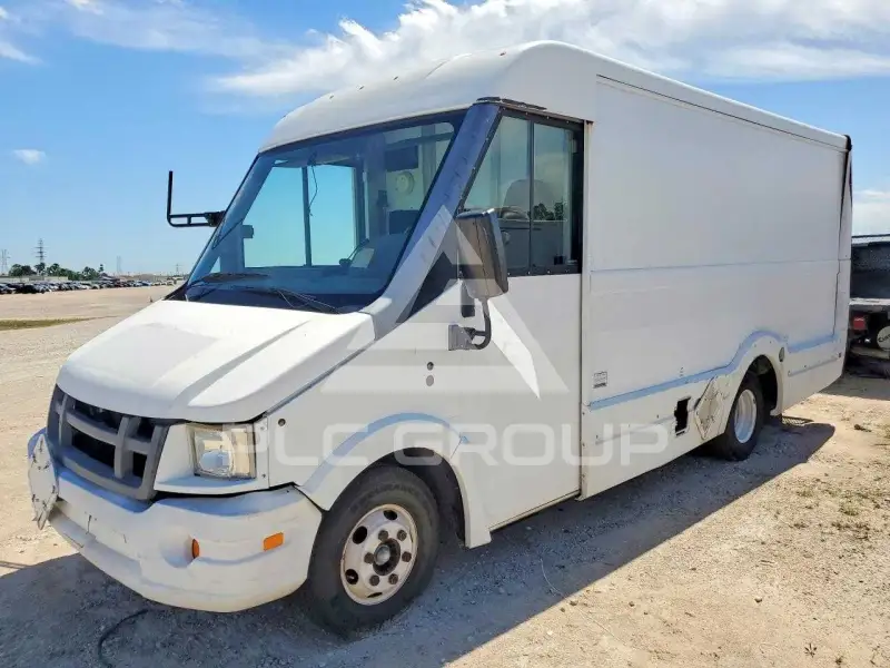 2015 Isuzu NPR фото