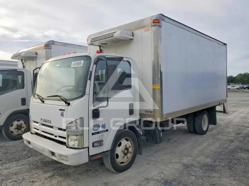 2015 Isuzu NQR photo