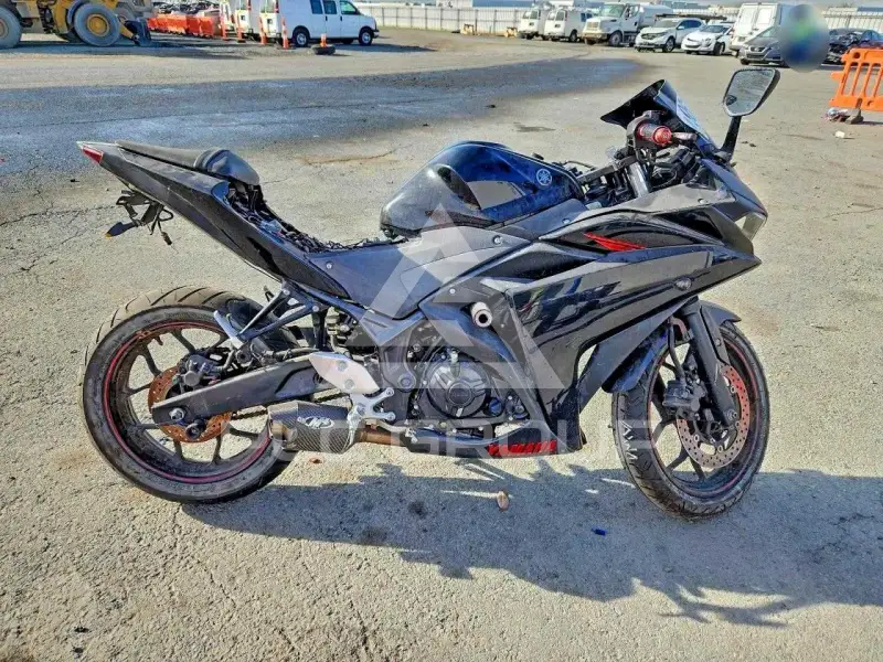 2015 Yamaha YZF600 фото