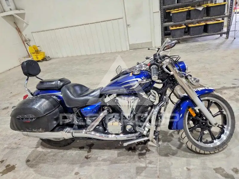 2015 Yamaha XVS950 фото