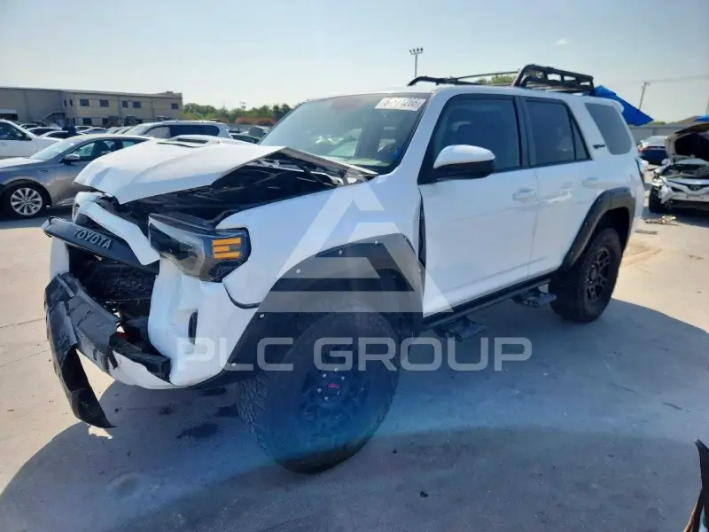 2015 Toyota 4 RUNNER photo
