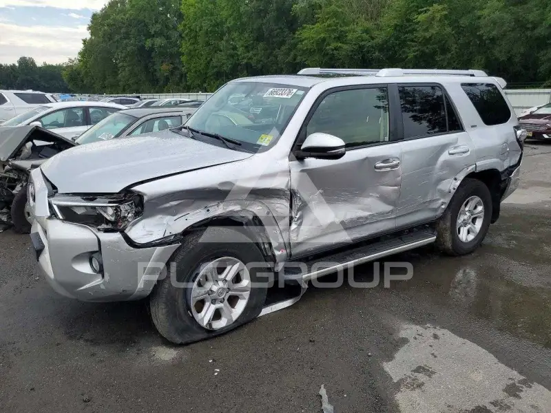 2015 Toyota 4 RUNNER photo