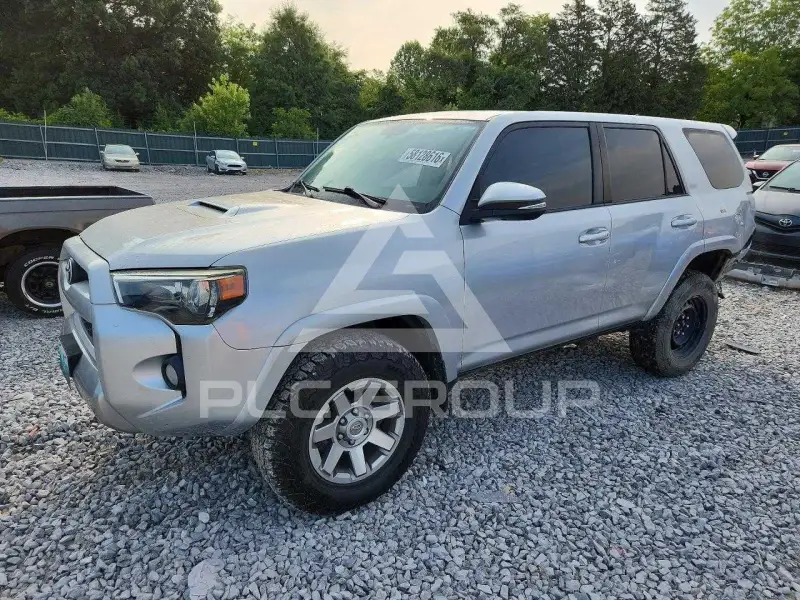 2015 Toyota 4 RUNNER фото