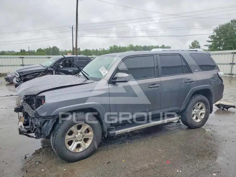 2015 Toyota 4 RUNNER photo