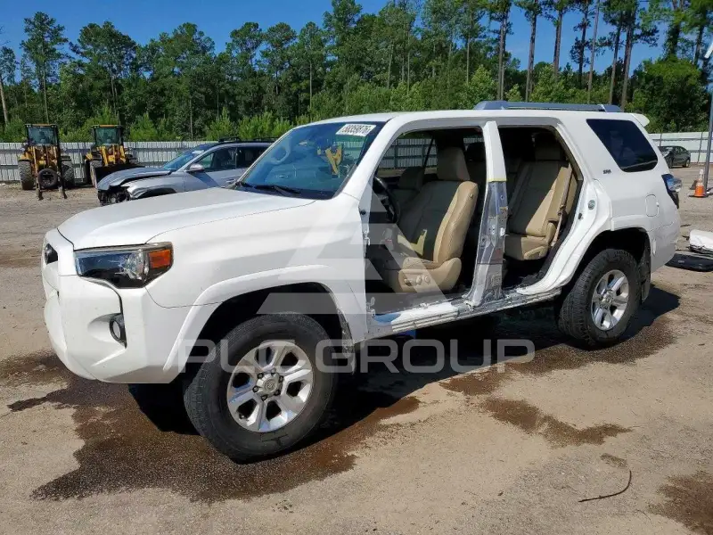 2015 Toyota 4 RUNNER photo