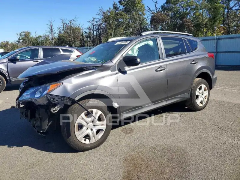 2015 Toyota RAV4 photo