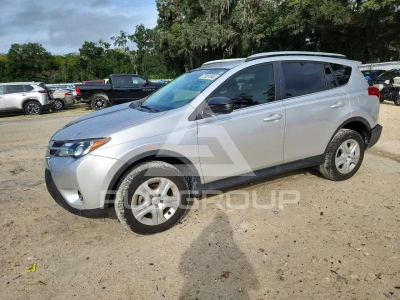 2015 Toyota RAV4 фото