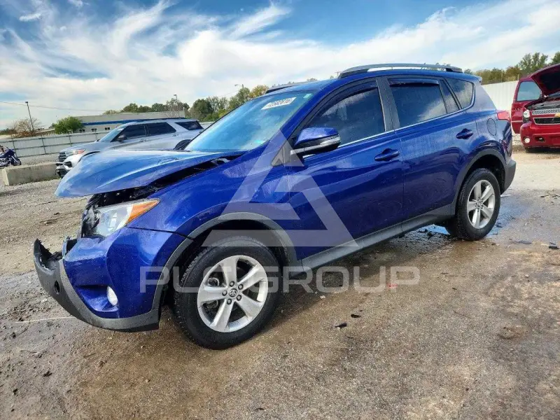 2015 Toyota RAV4 фото