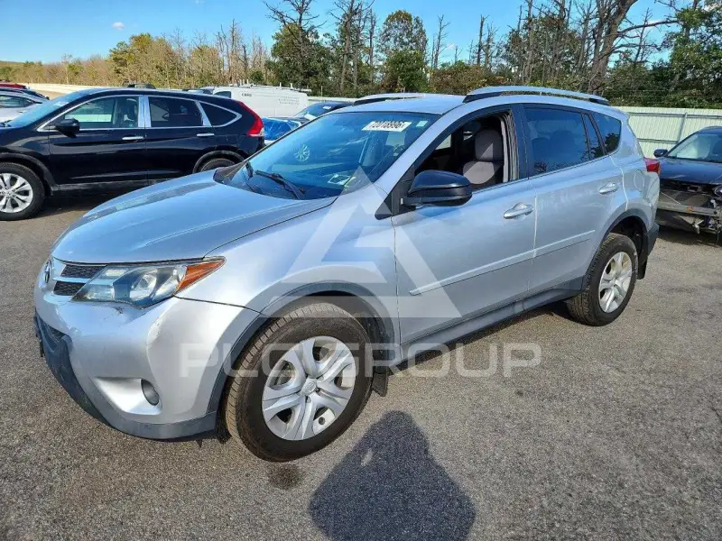 2015 Toyota RAV4 фото
