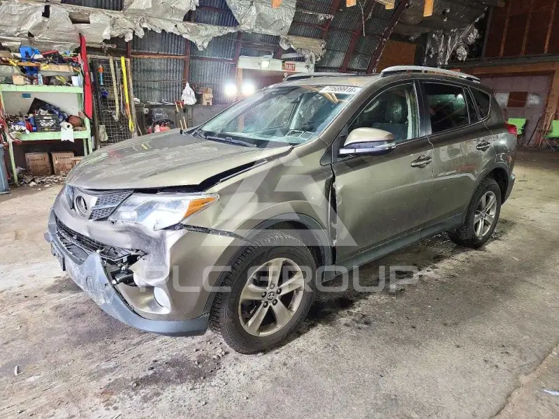 2015 Toyota RAV4 фото