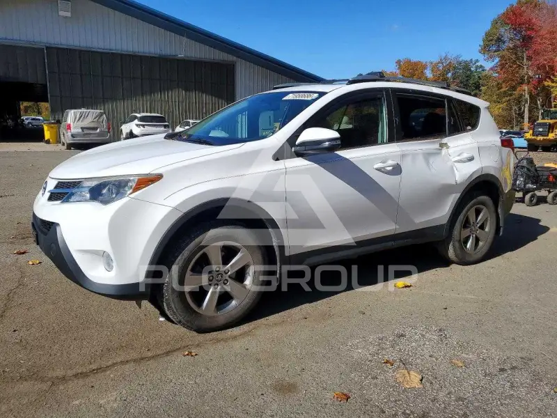 2015 Toyota RAV4 фото