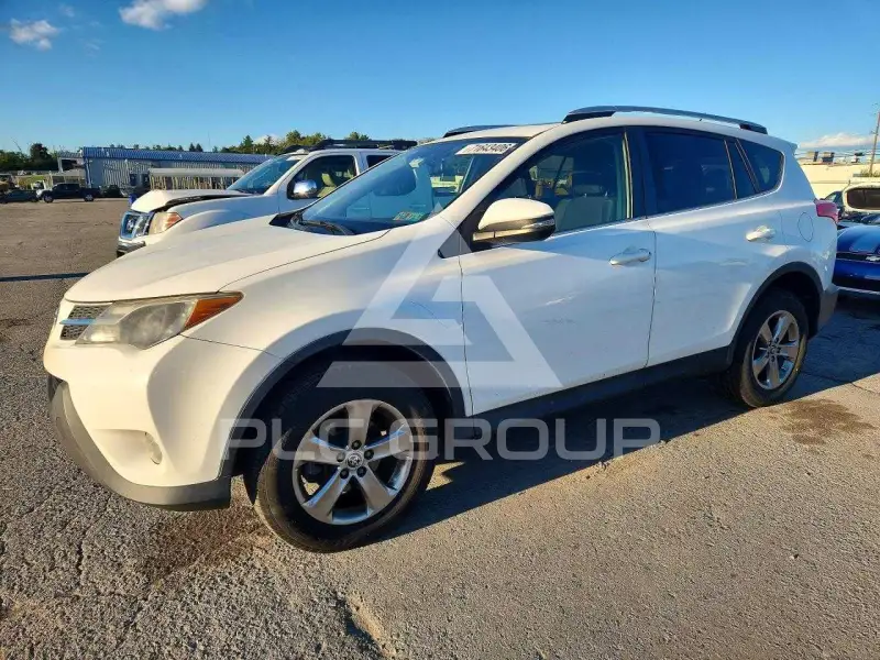 2015 Toyota RAV4 фото