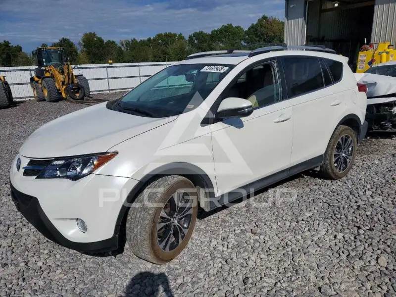 2015 Toyota RAV4 photo