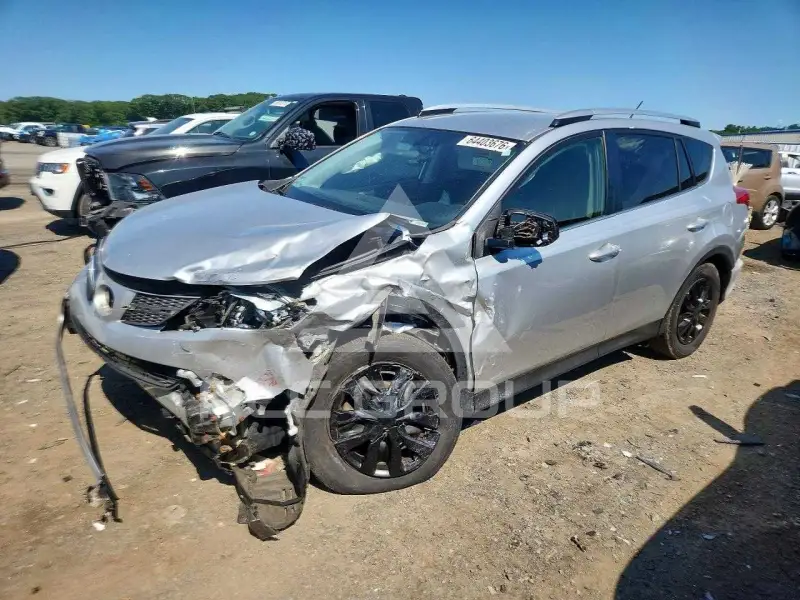 2015 Toyota RAV4 фото