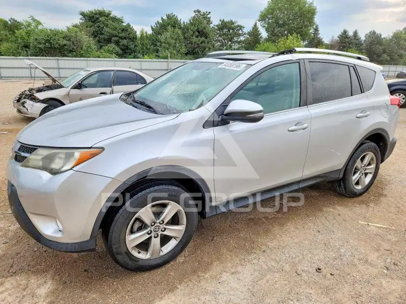 2015 Toyota RAV4 фото