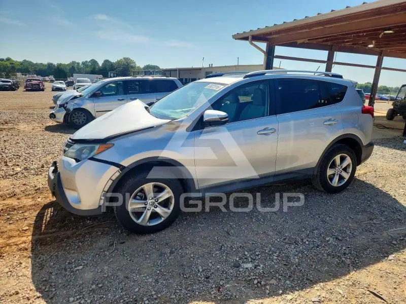 2015 Toyota RAV4 фото