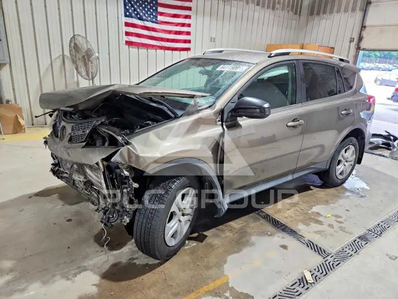 2015 Toyota RAV4 фото