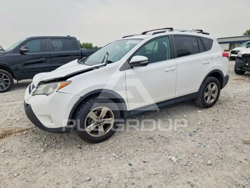 2015 Toyota RAV4 фото