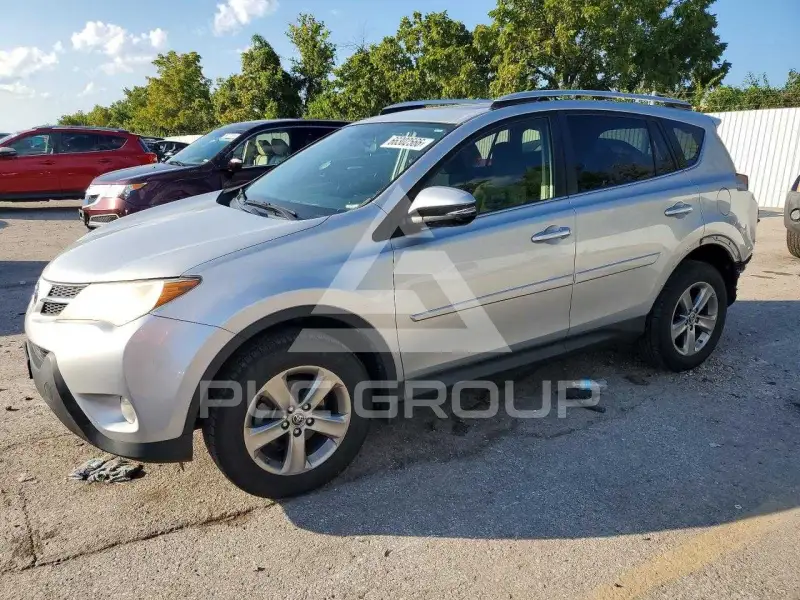 2015 Toyota RAV4 фото