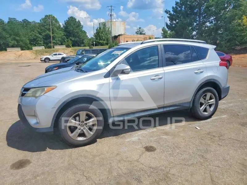 2015 Toyota RAV4 фото