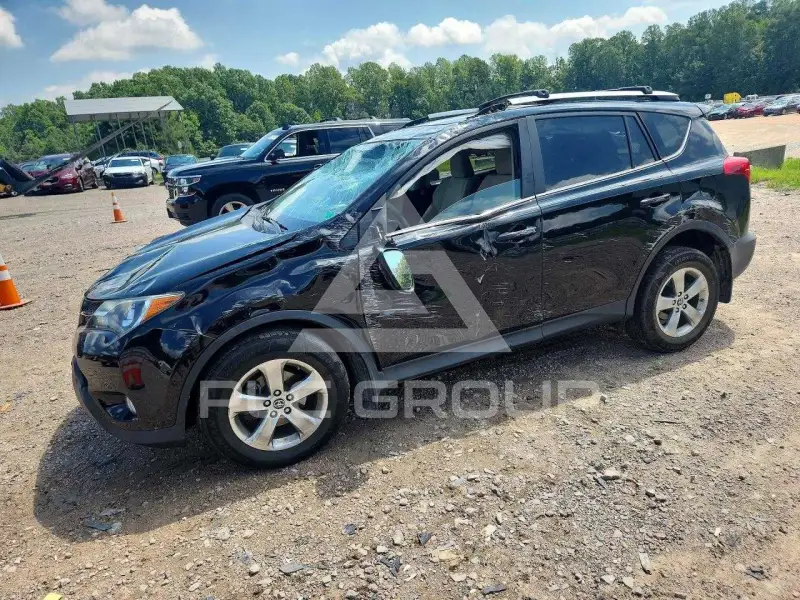 2015 Toyota RAV4 фото