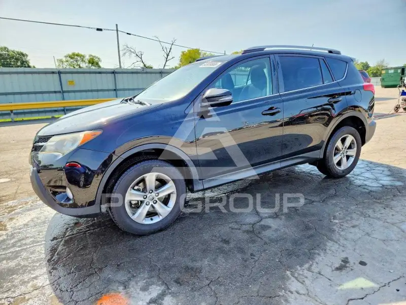 2015 Toyota RAV4 фото