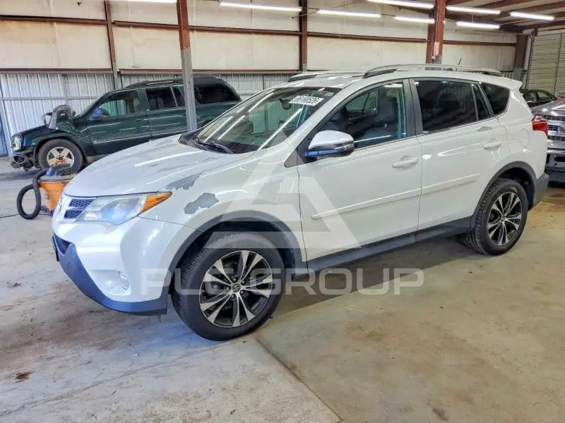 2015 Toyota RAV4 photo