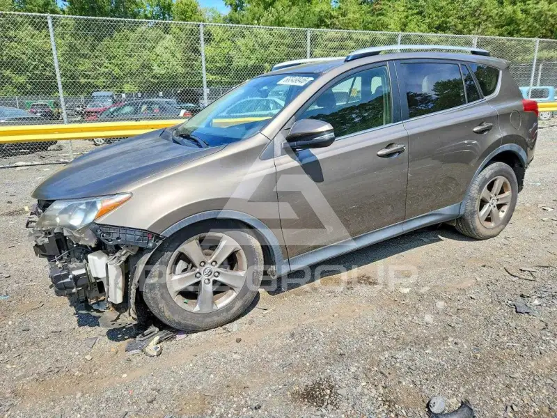 2015 Toyota RAV4 фото