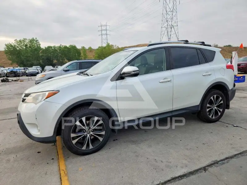 2015 Toyota RAV4 фото