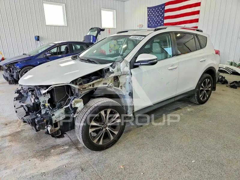 2015 Toyota RAV4 photo