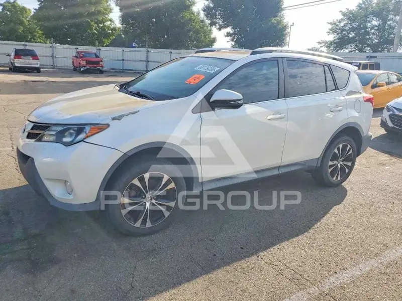 2015 Toyota RAV4 фото