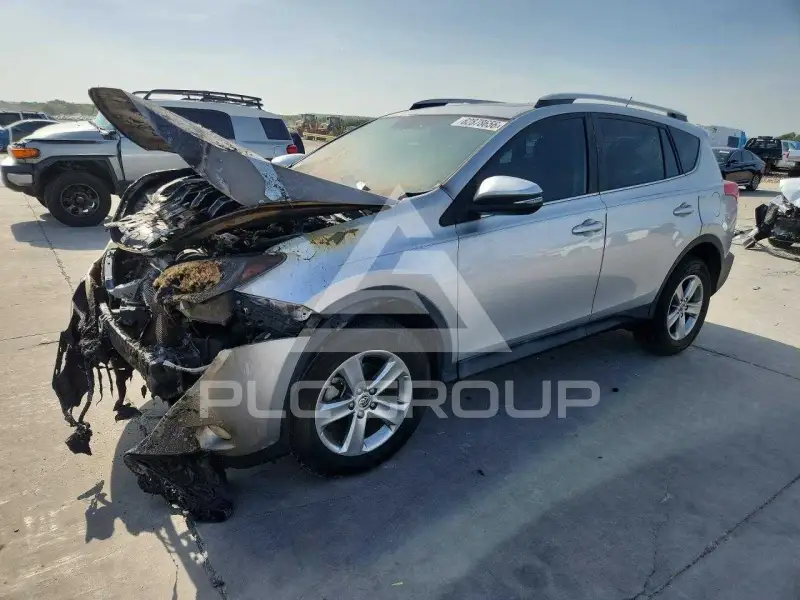 2015 Toyota RAV4 фото