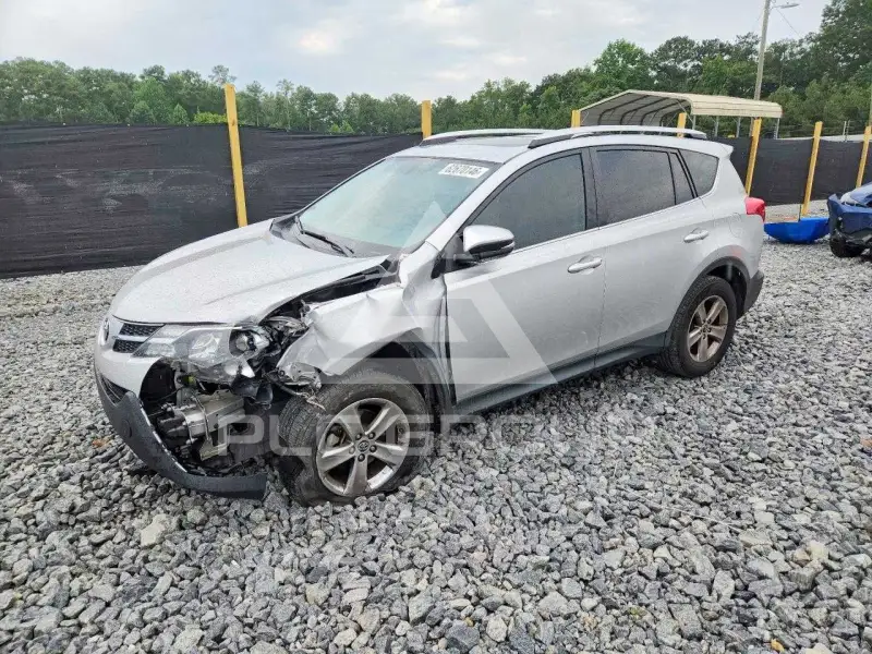 2015 Toyota RAV4 фото