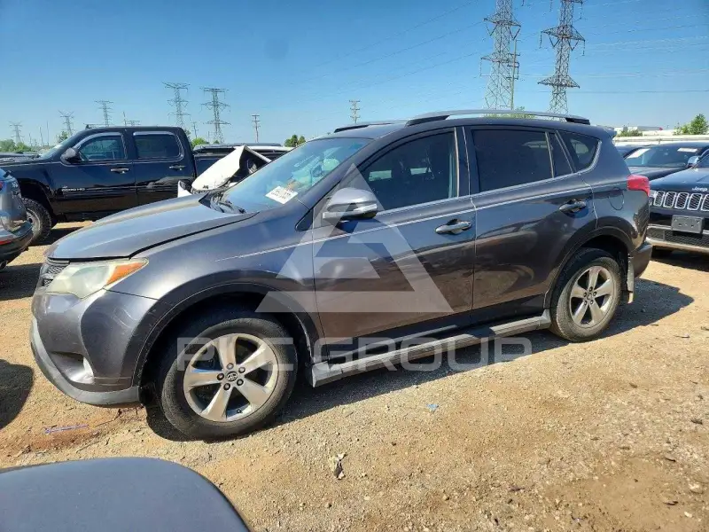 2015 Toyota RAV4 фото