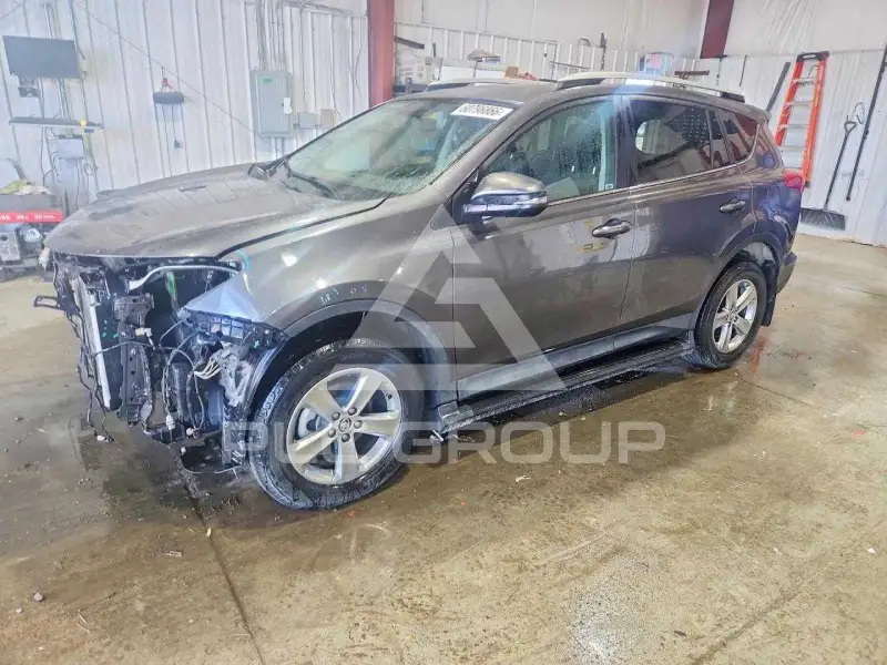 2015 Toyota RAV4 photo