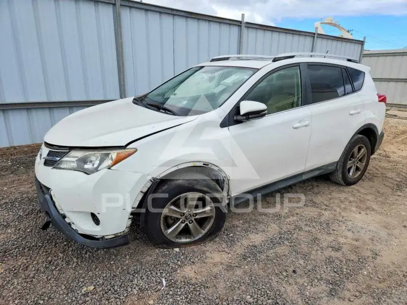 2015 Toyota RAV4 фото