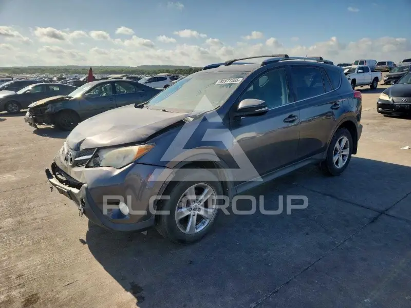 2015 Toyota RAV4 photo