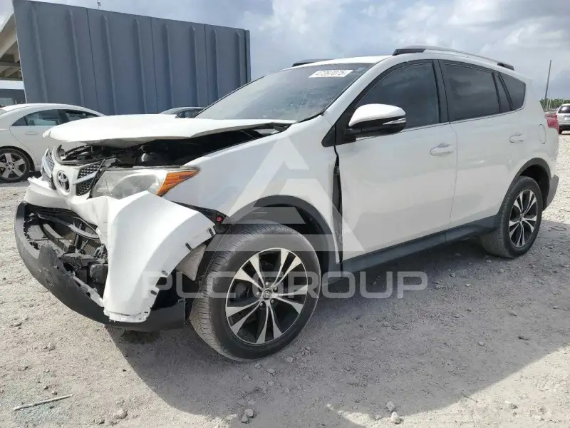 2015 Toyota RAV4 фото