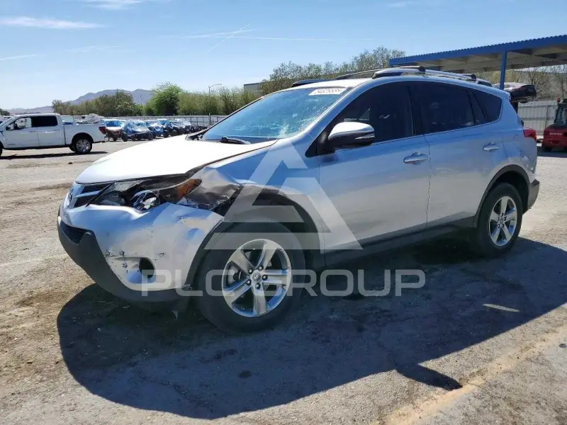 2015 Toyota RAV4 фото