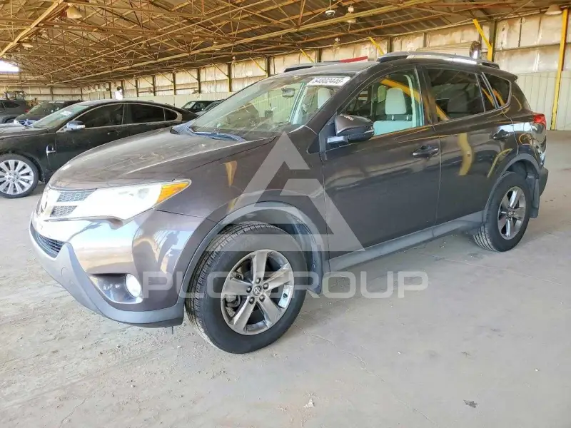 2015 Toyota RAV4 фото
