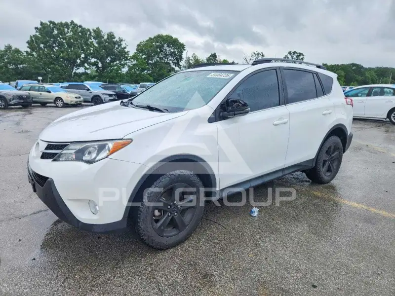 2015 Toyota RAV4 фото