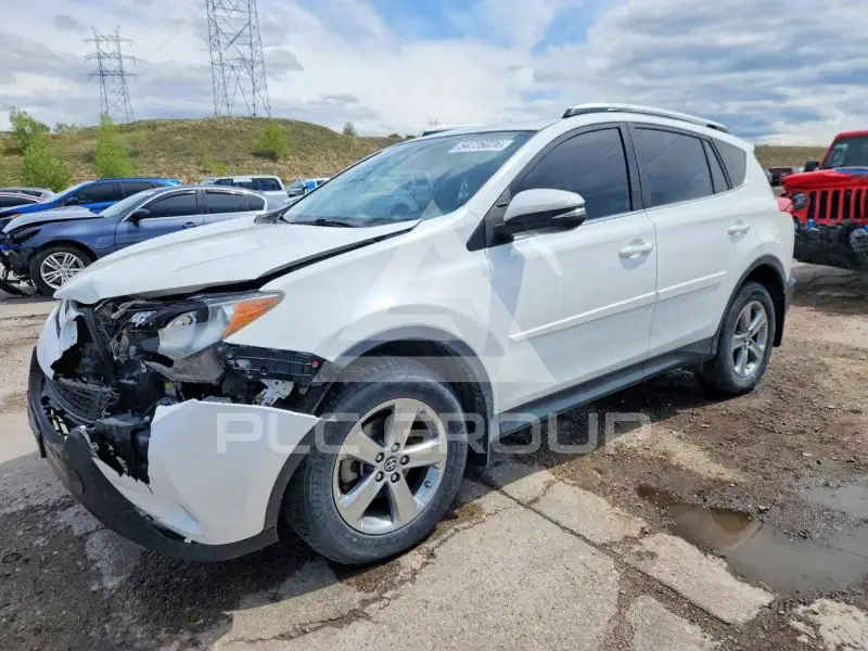 2015 Toyota RAV4 фото