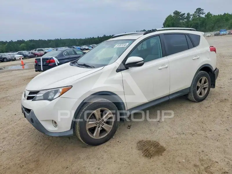 2015 Toyota RAV4 фото