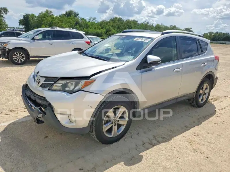 2015 Toyota RAV4 фото