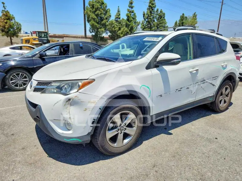 2015 Toyota RAV4 фото